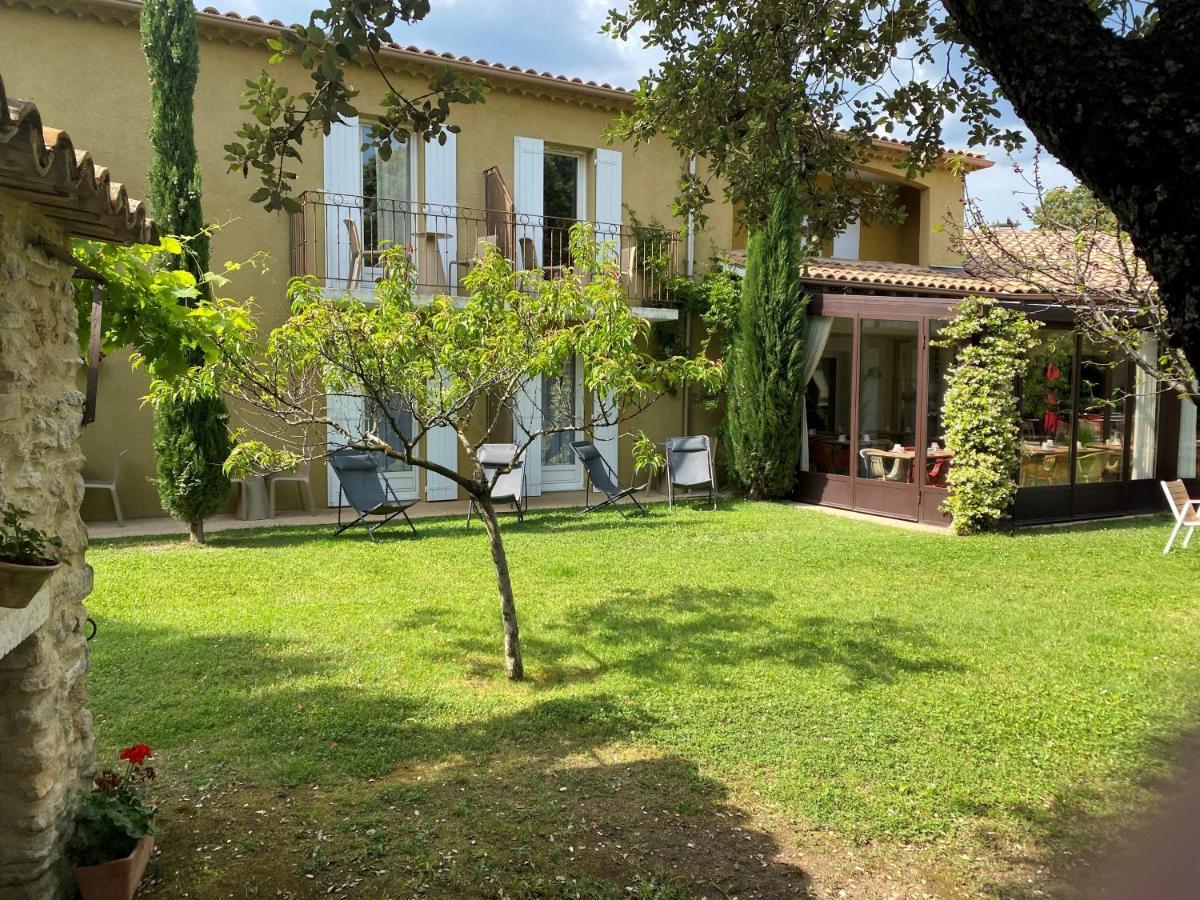 Logis La Bastide De Grignan Hotel & Restaurant "La Chenaie" Exterior photo